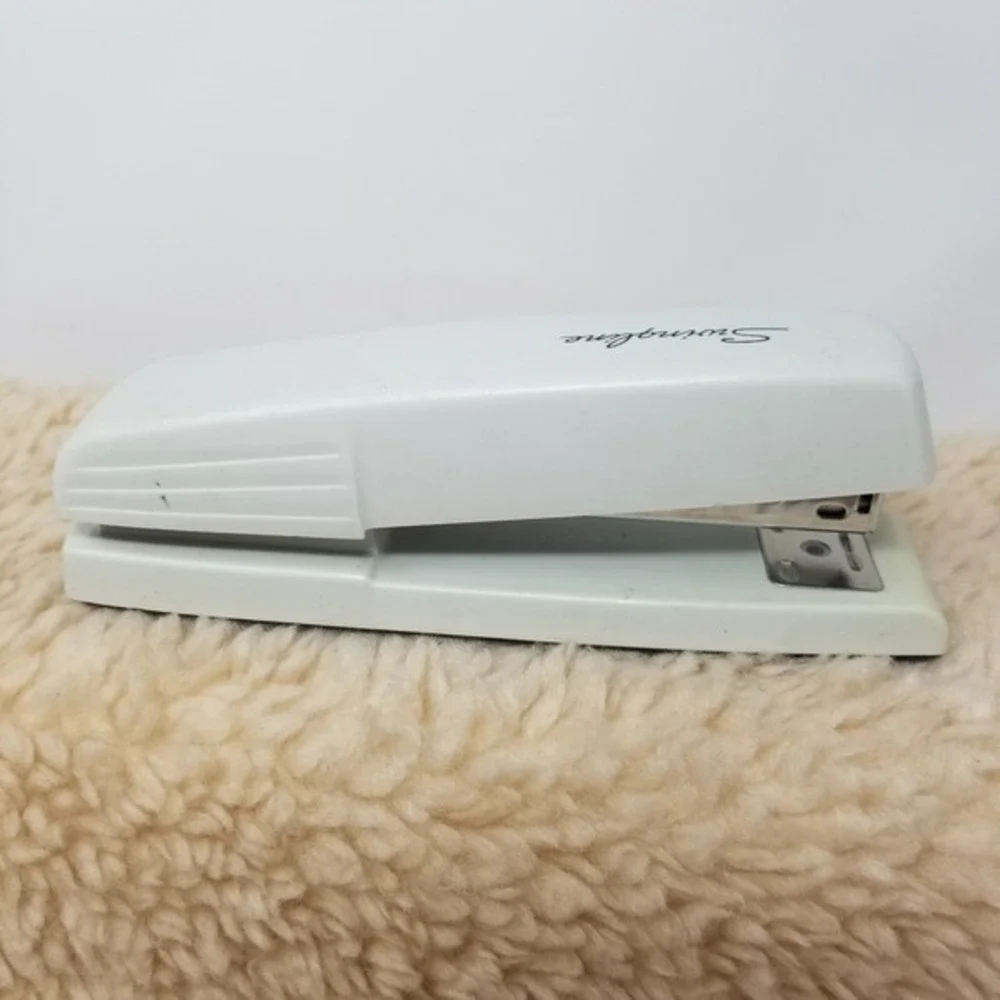 VTG Swingline White Cream Model 545 Stapler USA‎ Made
